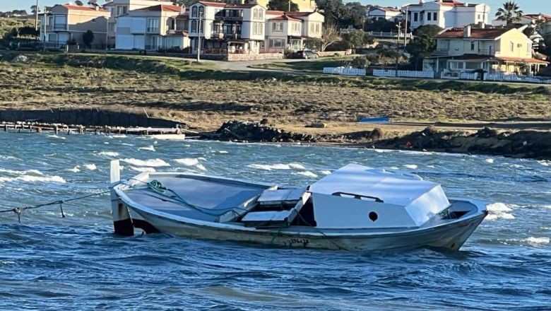 Fırtına Ayvalık'ta Tekneleri Batırdı