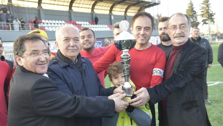 Şampiyon Dursunbey Belediyespor
