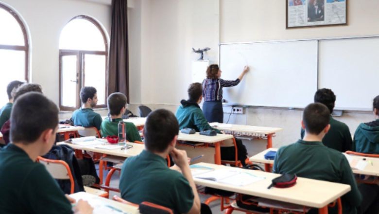 Öğrencilerin Devamsızlıkları Düşürülecek Mi?