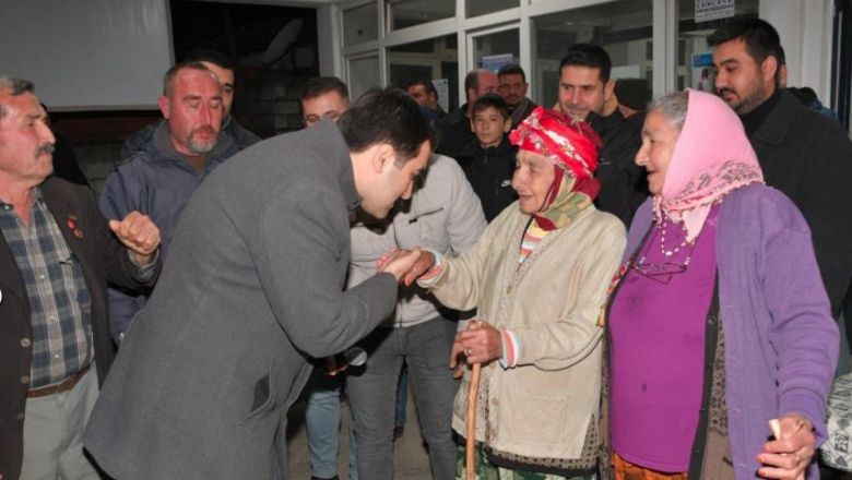 Vurmaz: 'Edremit'in Her Köşesini Adım Adım Geziyoruz'