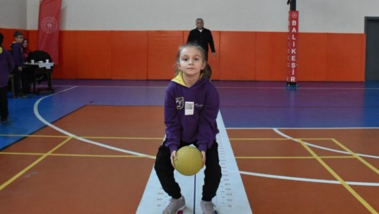 Balıkesir'de Öğrenci Spor Yetenek Taramaları Başladı