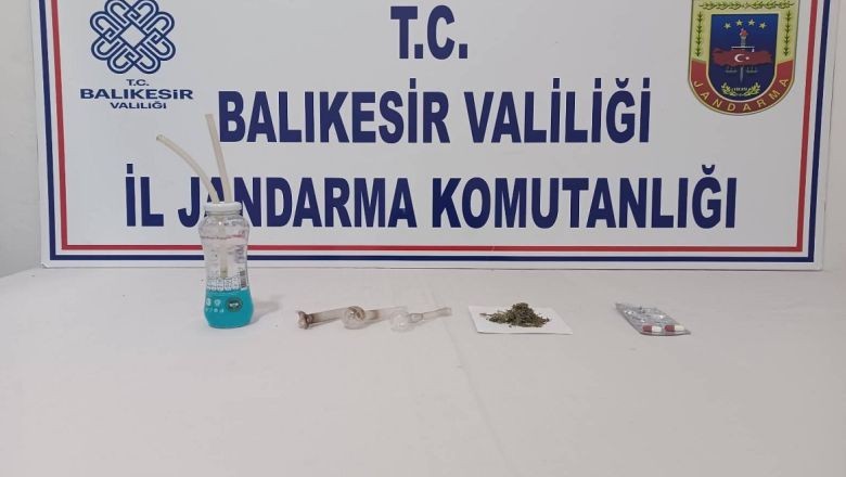 7 Uyuşturucu Kaçakçısını Jandarma Yakaladı