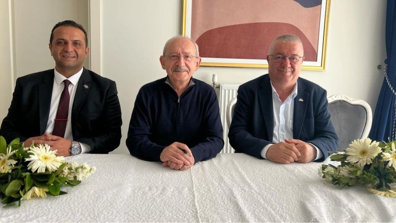 Balıkesir'de Tatil Yapan Kılıçdaroğlu'nu Yalnız Bırakmadılar