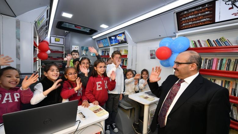 Balıkesir'e Yeni Bir Kültür Hizmeti: Gezici Kütüphane