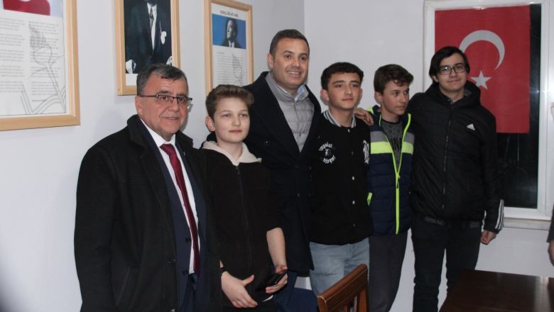 CHP Adayları Akın ve Şehirli Balıkesir Halkıyla İftar Sofrasında Buluştu