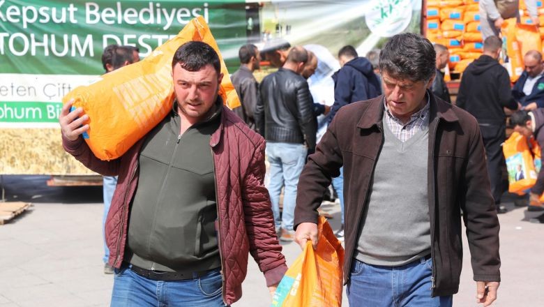 Kepsut'ta Çiftçilere Büyük Destek