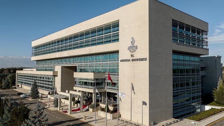 Anayasa Mahkemesi'nde Yeni Dönem: Kadir Özkaya Başkan Seçildi