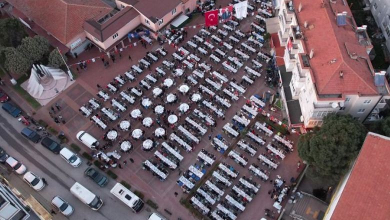 Ayvalık Gönül Sofralarında Birlik Yaşanıyor
