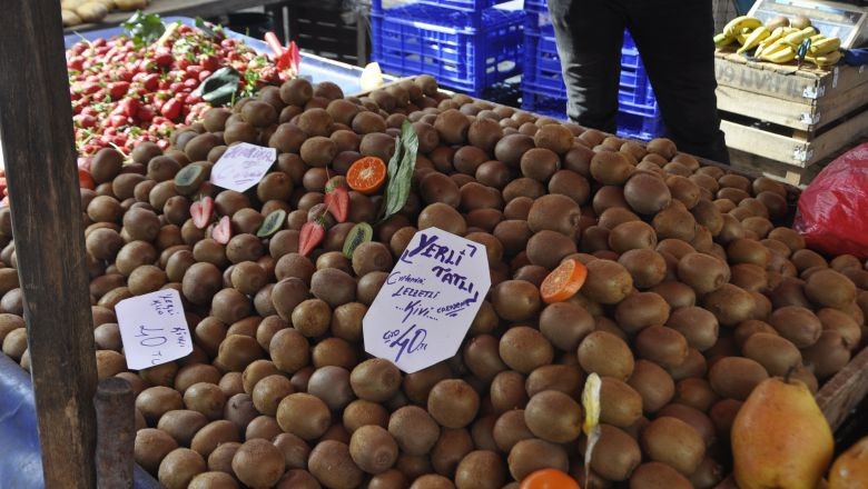 Balıkesir Cumarteresi Pazarında Fiyatlar Yerinde