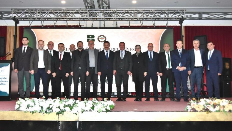 Mesut Eray Gençlerle Sahurda Bir Araya Geldi