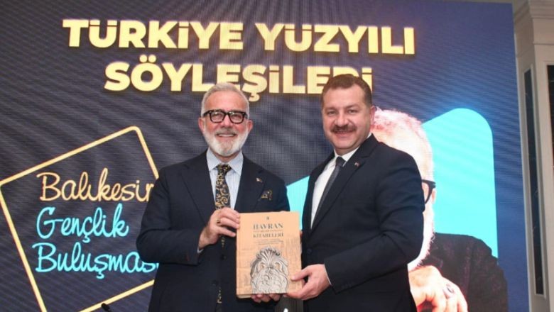 Yenişehirlioğlu Gençlerle Bir Araya Gelerek Balıkesir'i Gezdi