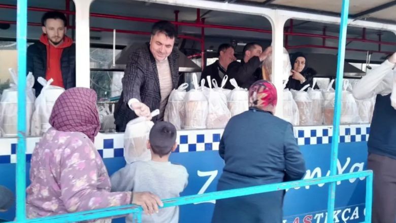 Mobil İftar Aracı Balıkesir'de Devrede