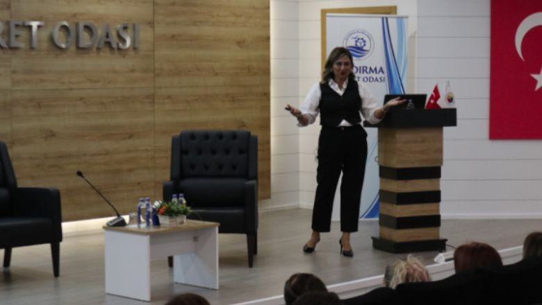 'Toplumsal Normları Yeniden Şekillendiren Kadınlar'