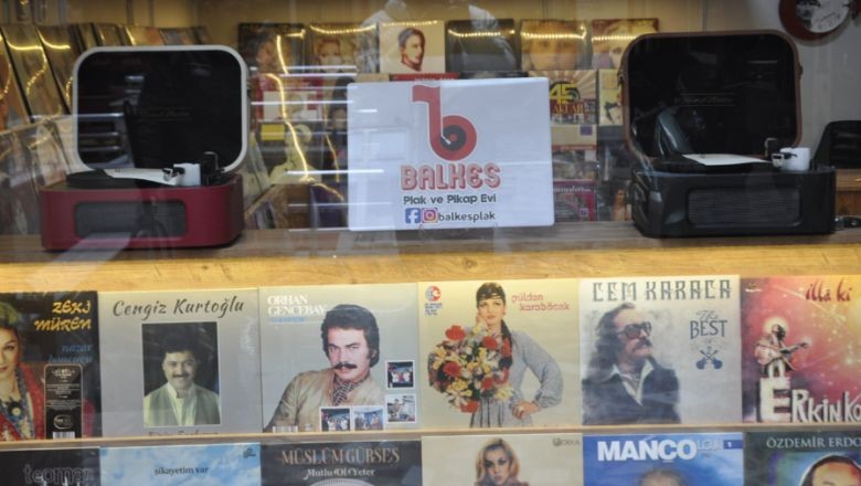 Balıkesir’de 45’lik Plaklar 