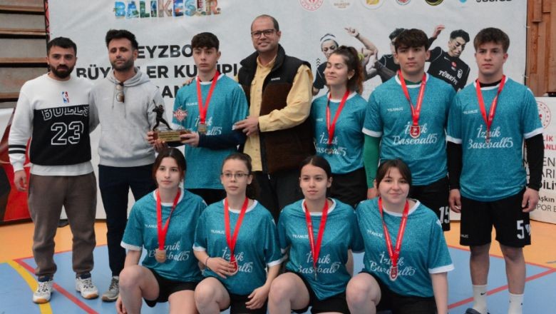 Balıkesir'de Beyzbol5 Heyecanı: Türkiye Şampiyonu Belli Oldu