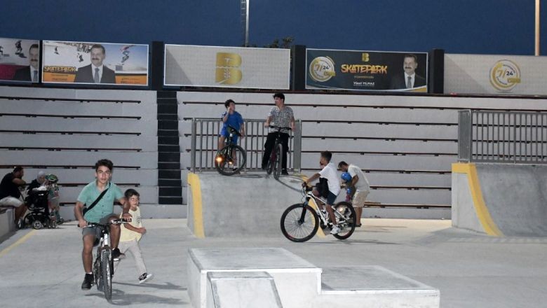 Balıkesir'de Gençler Modern Skate Parka Kavuştu