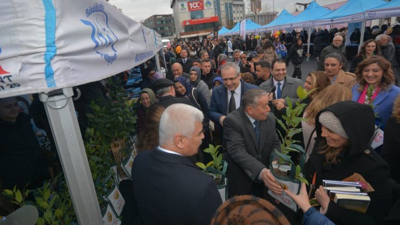 Balıkesir'de 8 Mart Farkındalık Stantları