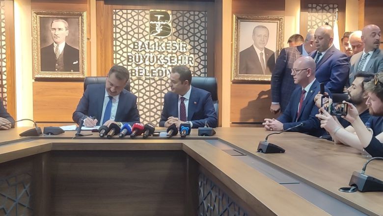 Balıkesir Büyükşehir'de Devir Teslim Gerçekleşti