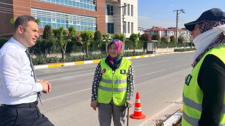 Ahmet Akın Park ve Bahçeler Çalışanlarını Ziyaret Etti