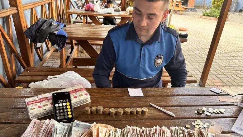 Dilencinin Üzerinden Çıkan Para Şaşırttı