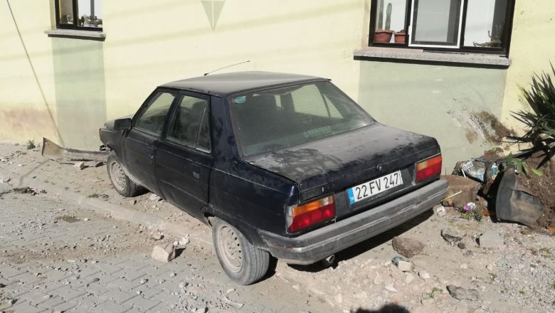 Gaz Teli Takılı Kalınca Kaza Yaptı