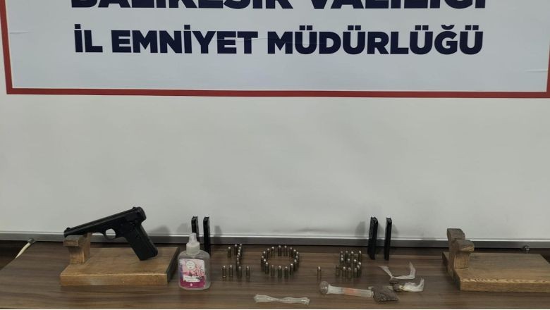 Kolonya Şişesi Emniyeti Harekete Geçirdi