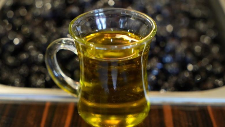 Sağlıkçıların Yeni Gözdesi: Edremit Zeytin Sütü