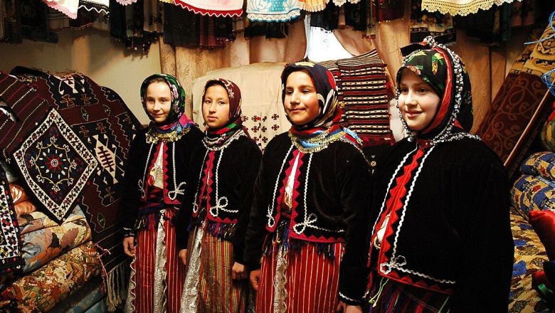 Ünlü Türkülerin Doğuş Yeri: Balıkesir