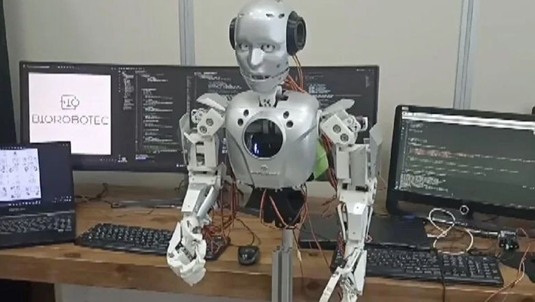 Yerli Robot Cuma İlk Kez Konuştu