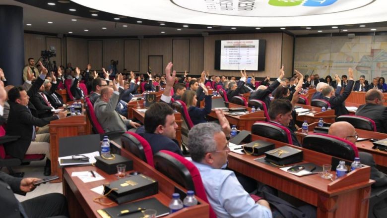 Yeni Dönemin İlk Meclis Toplantısında Başkan Vekilleri Seçildi