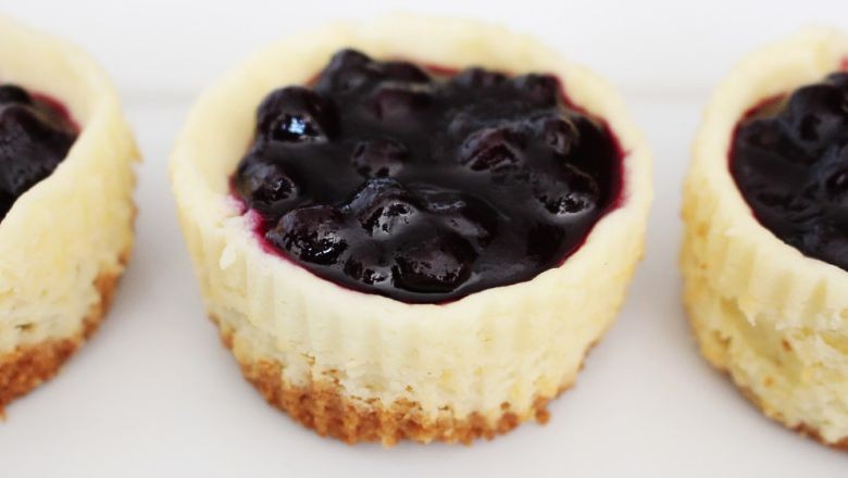 Bir Dilim Mutluluk: Blueberryli Mini Cheesecake