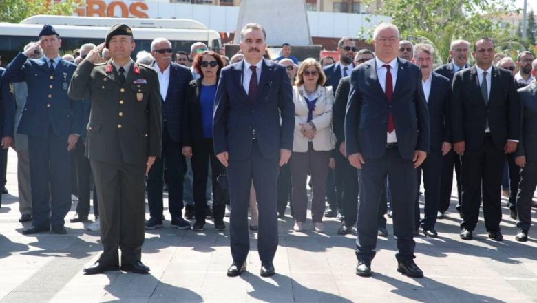 Edremit'te Atatürk'ün Gelişinin 90. Yılı Kutlandı