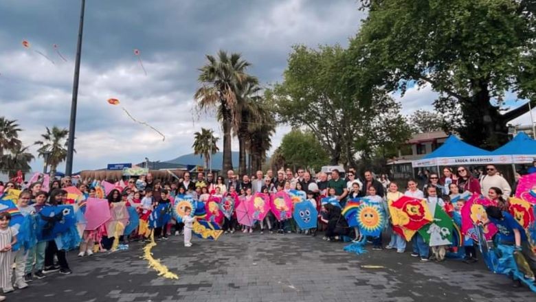 Erdek'te Gökyüzü Çocuklar İçin Uçurtmalarla Doldu