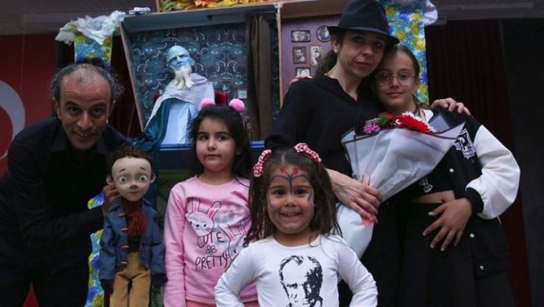 Burhaniye'de Çocuklara Özel Kukla Tiyatrosu Sahnelendi