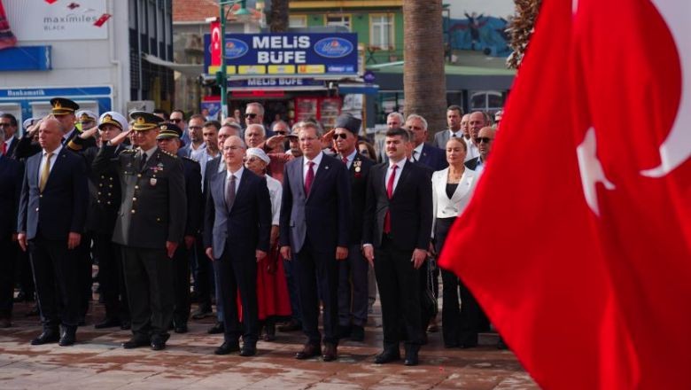 Ayvalık'ın Miniklerinden Bayram Sevinci