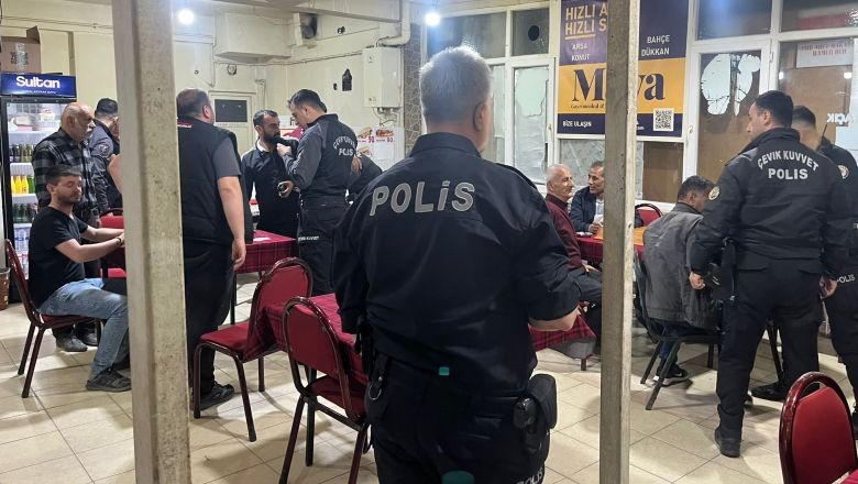 2 Bin 663 Kişi Sorgulandı 18 Aranan Şahıs Yakalandı