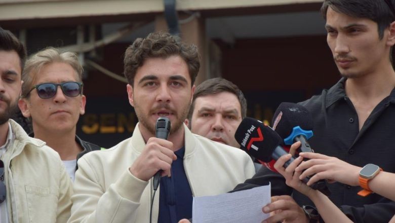 Balıkesirli Gençler Öldürülen Kurye İçin Buluştu
