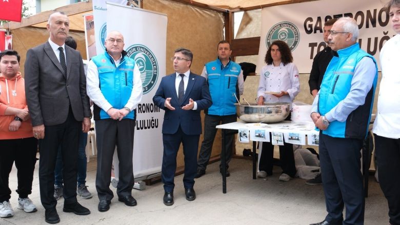 Cinayete Kurban Giden Öğrencilerini Unutmadılar