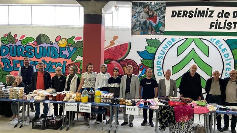 Dursunbey'de bulunan okullar, Gazze'deki insanlık dramına dikkat çekmek ve yardım sağlamak amacıyla kermeslerde 134.586 TL yardım topladı
