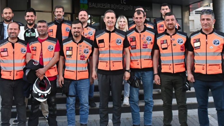 Ahmet Akın Motosikletle Şehir Turu Attı!