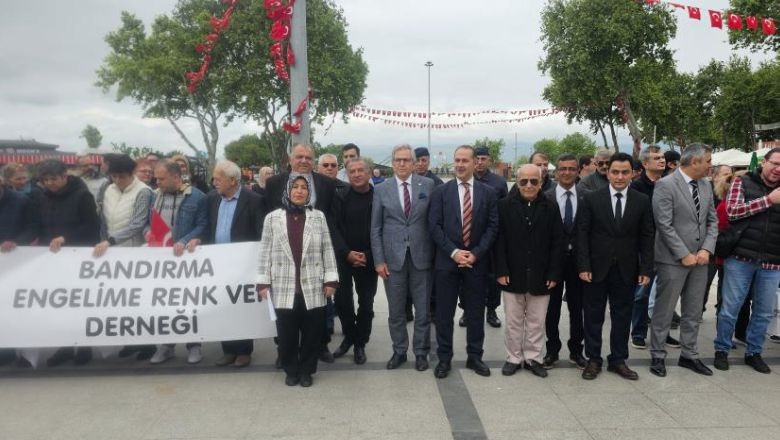 Engelliler Haftası'nda Özel Bireylerden Halk Gösterisi