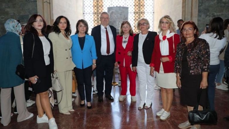 Başkan Ertaş ve Heyeti Anıtkabir'de Atatürk'ü Andı