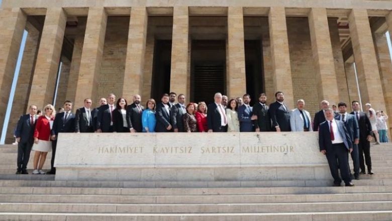 Başkan Ertaş ve Heyeti Anıtkabir'de Atatürk'ü Andı