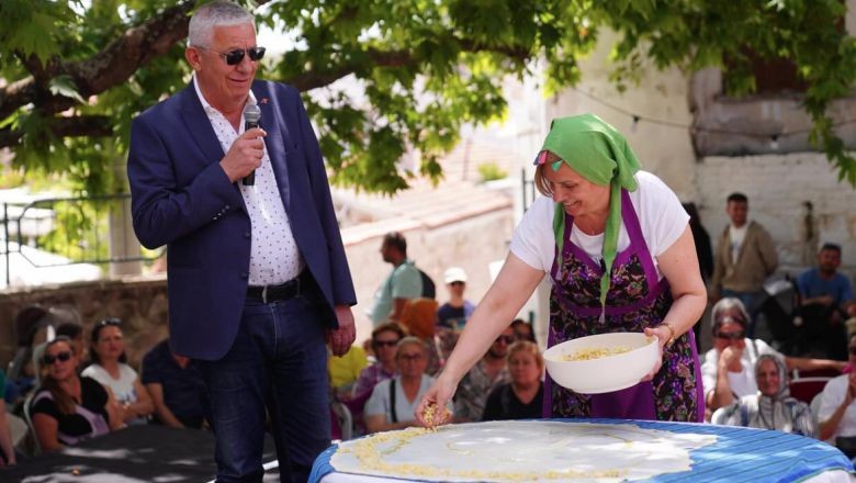 Ayvalık Şenliği'nden Lezzetli Deneyim: Boşnak Böreği