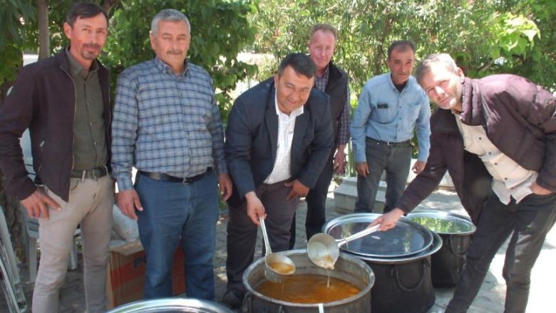 Geleneksel Hayır İle 2 Bin Kişi Bir Araya Geldi
