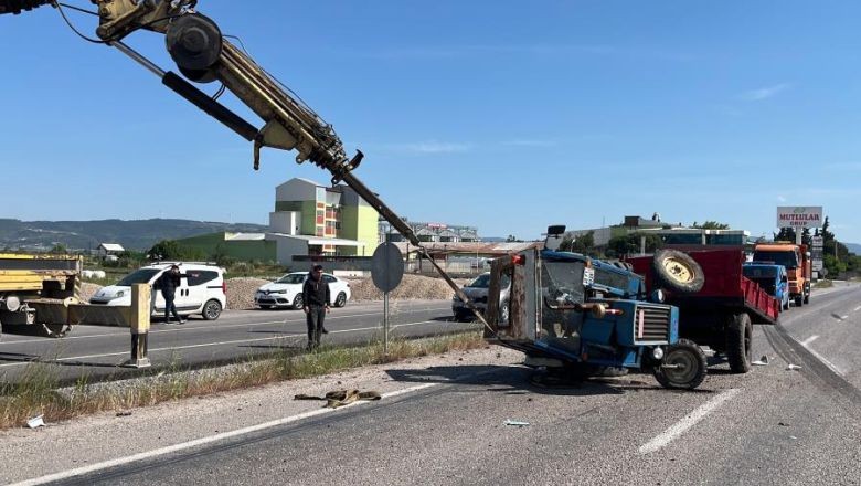 Gönen'de Trafik Kazası! Tonlarca Süt Ziyan Oldu