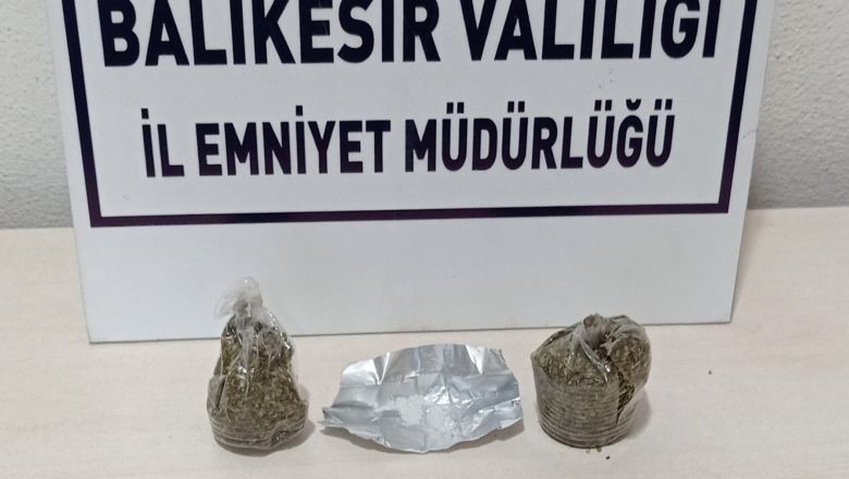 Balıkesir'de Yolcu Otobüsüne Operasyon