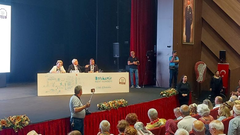 Balıkesir Kent Konseyi Başkanını Seçti Tartışmalar Beraberinde Geldi