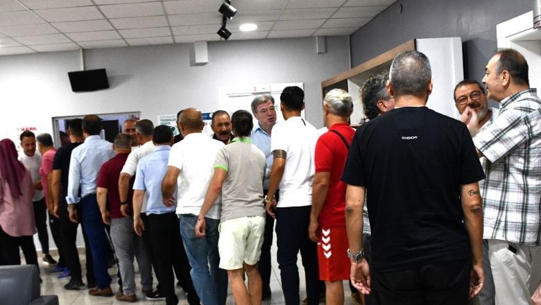Balıkesirspor Yönetimi Personeliyle Bayram Sevincini Paylaştı