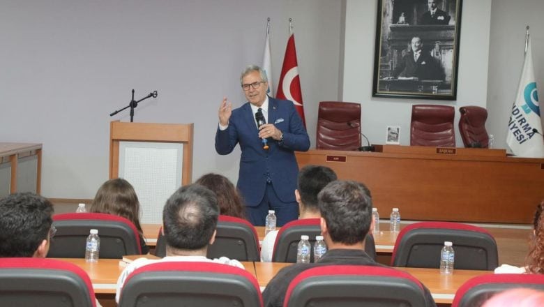 Başkan Mirza Genç Siyasetçileri Ağırladı